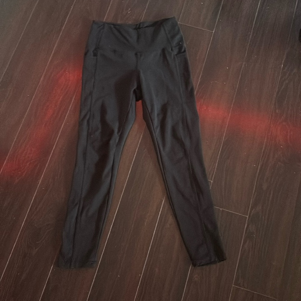 black leggings